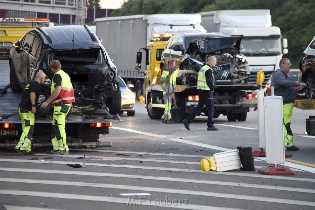 VU mehrere PKW A 3 Rich Oberhausen Hoehe AK Koeln Ost P274.JPG - Miklos Laubert